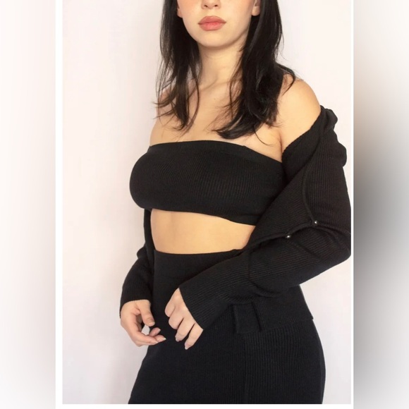 Crescent Dresses & Skirts - 3 piece skirt and cardigan set!!